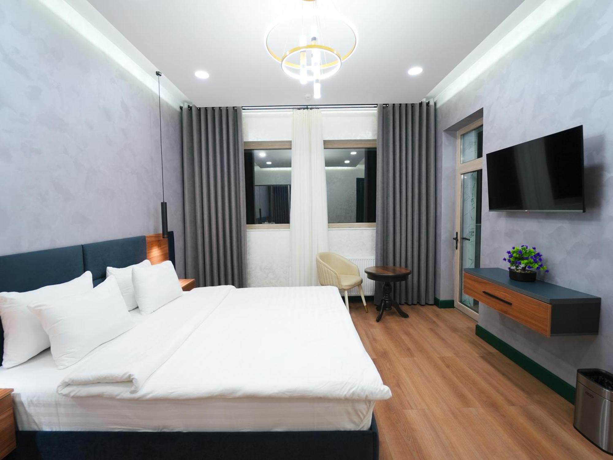 Avant Hotel Tashkent Pool&Spa Exterior photo